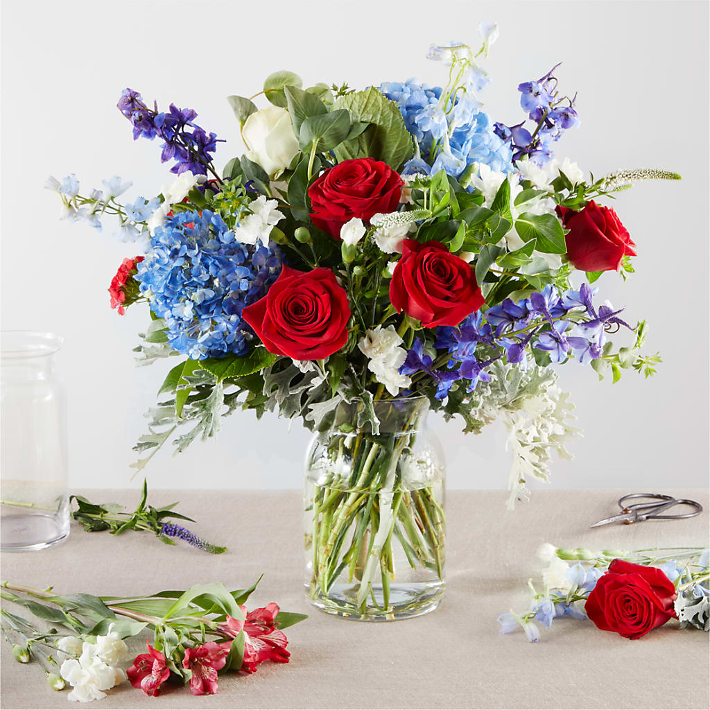 Star Spangled - A Florist Original – FLOWERS BY DICK & SON INC, Akron OH