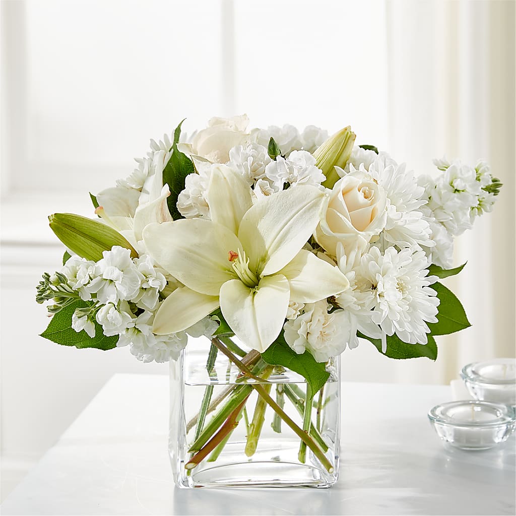Gentle Breeze Bouquet – FLOWERS BY DICK & SON INC, Akron OH