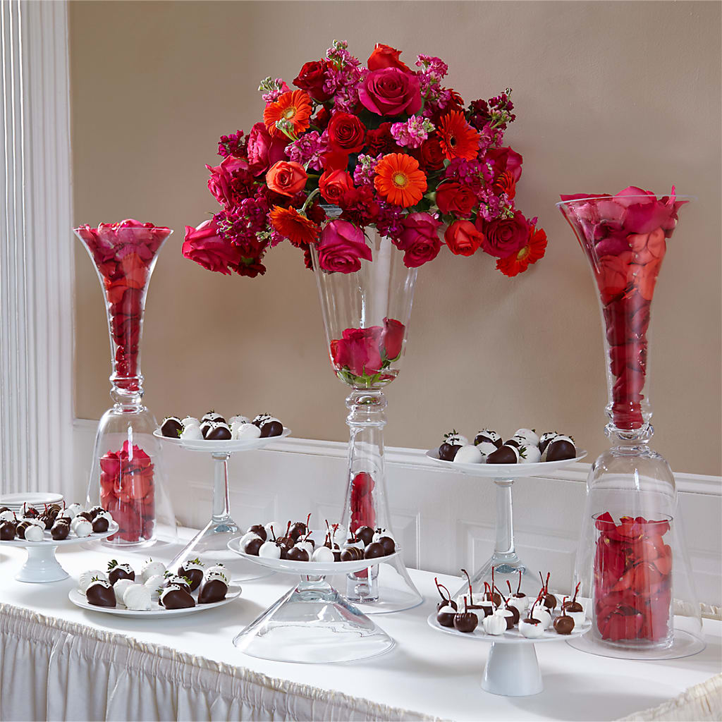 Life's Sweetness Centerpiece – FLOWERS BY DICK & SON INC, Akron OH