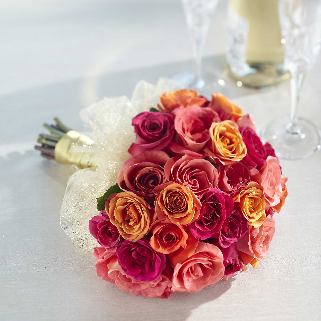 Sweet Roses Bouquet – FLOWERS BY DICK & SON INC, Akron OH