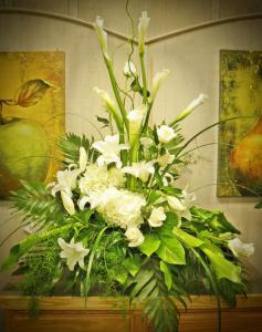 Upscale Traditional Sympathy Arrangement