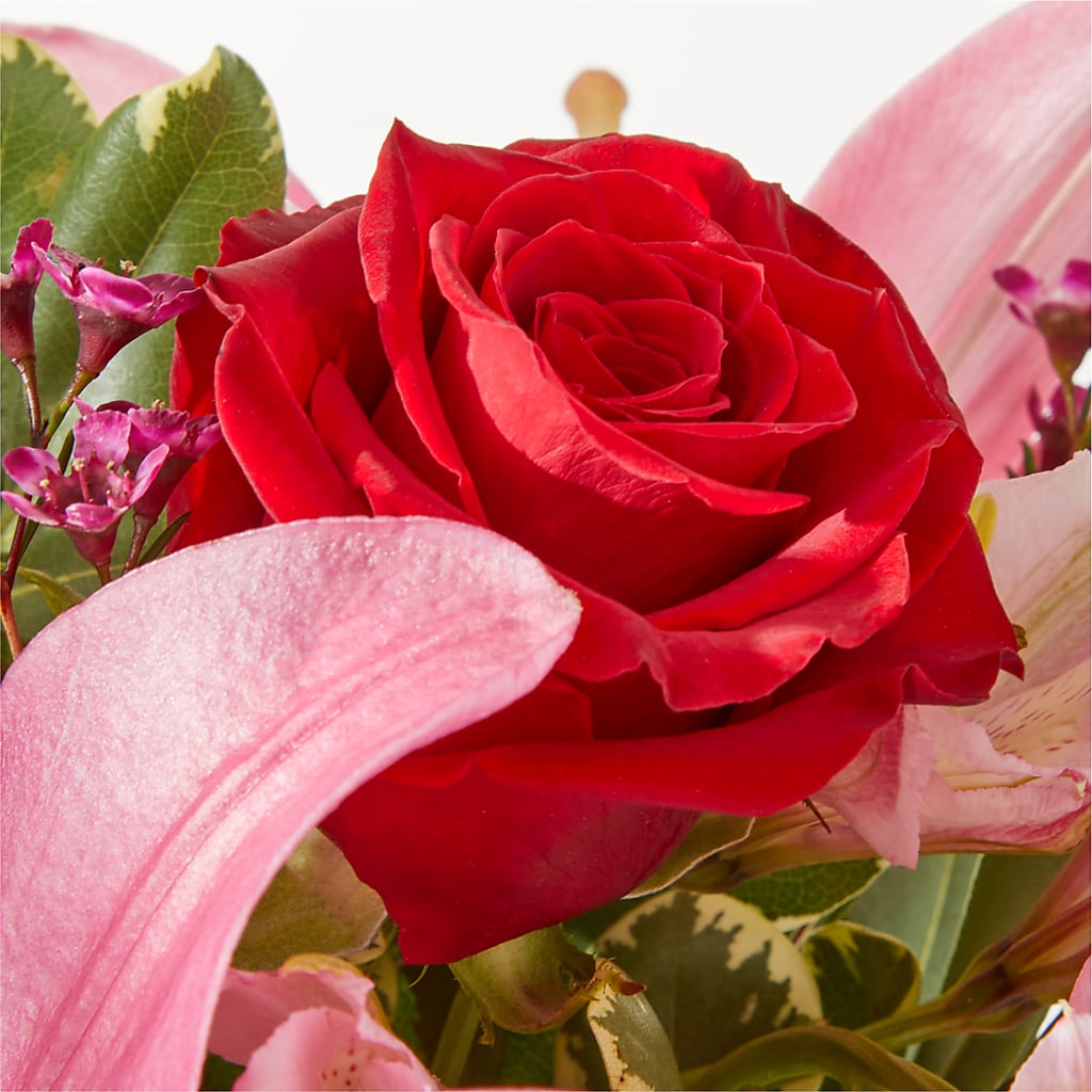 Lucky in Love Bouquet – FLOWERS BY DICK & SON INC, Akron OH
