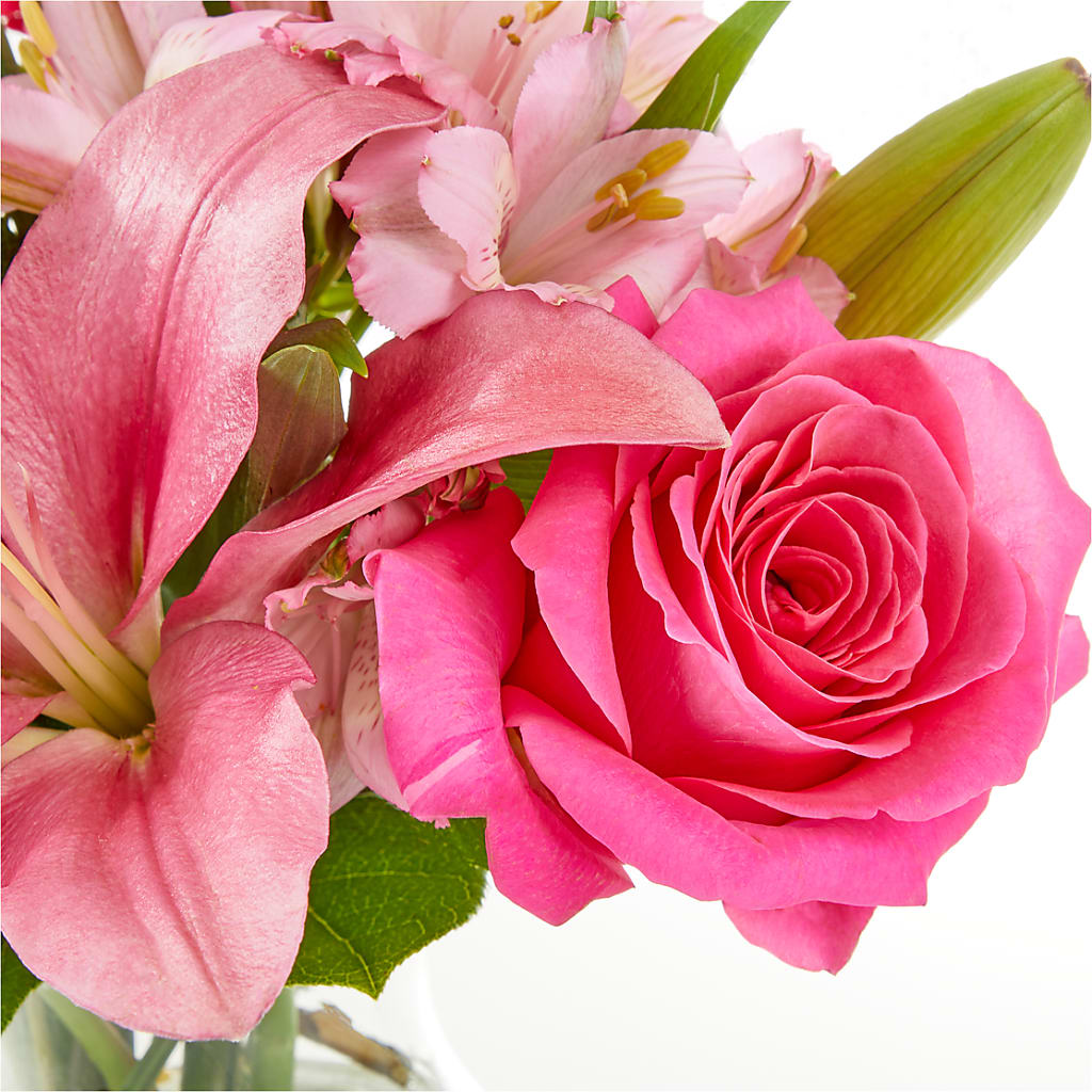 Lots of Love Bouquet – FLOWERS BY DICK & SON INC, Akron OH